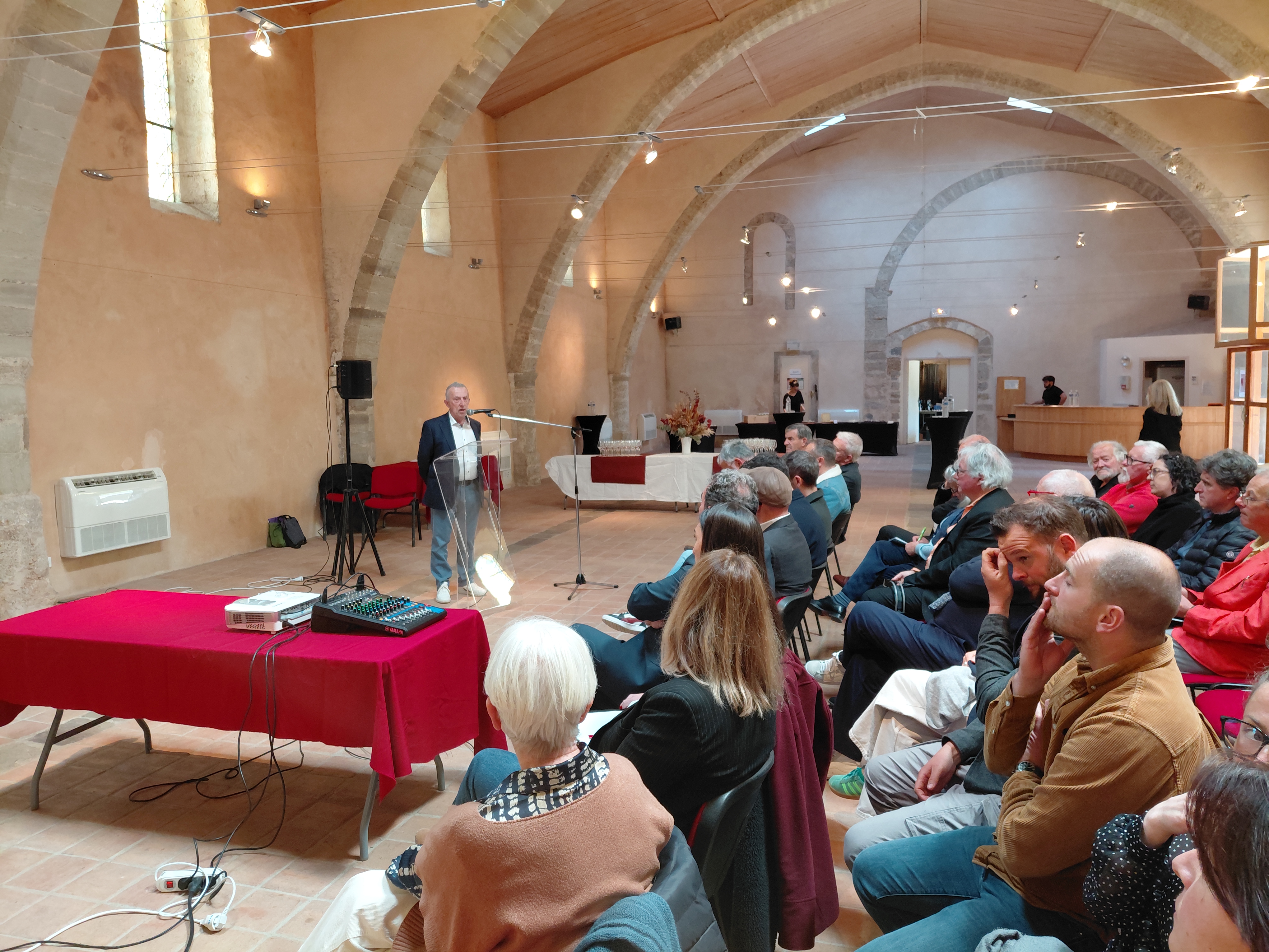 LE VIN DE MONTPEYROUX EST DESORMAIS UNE AOC