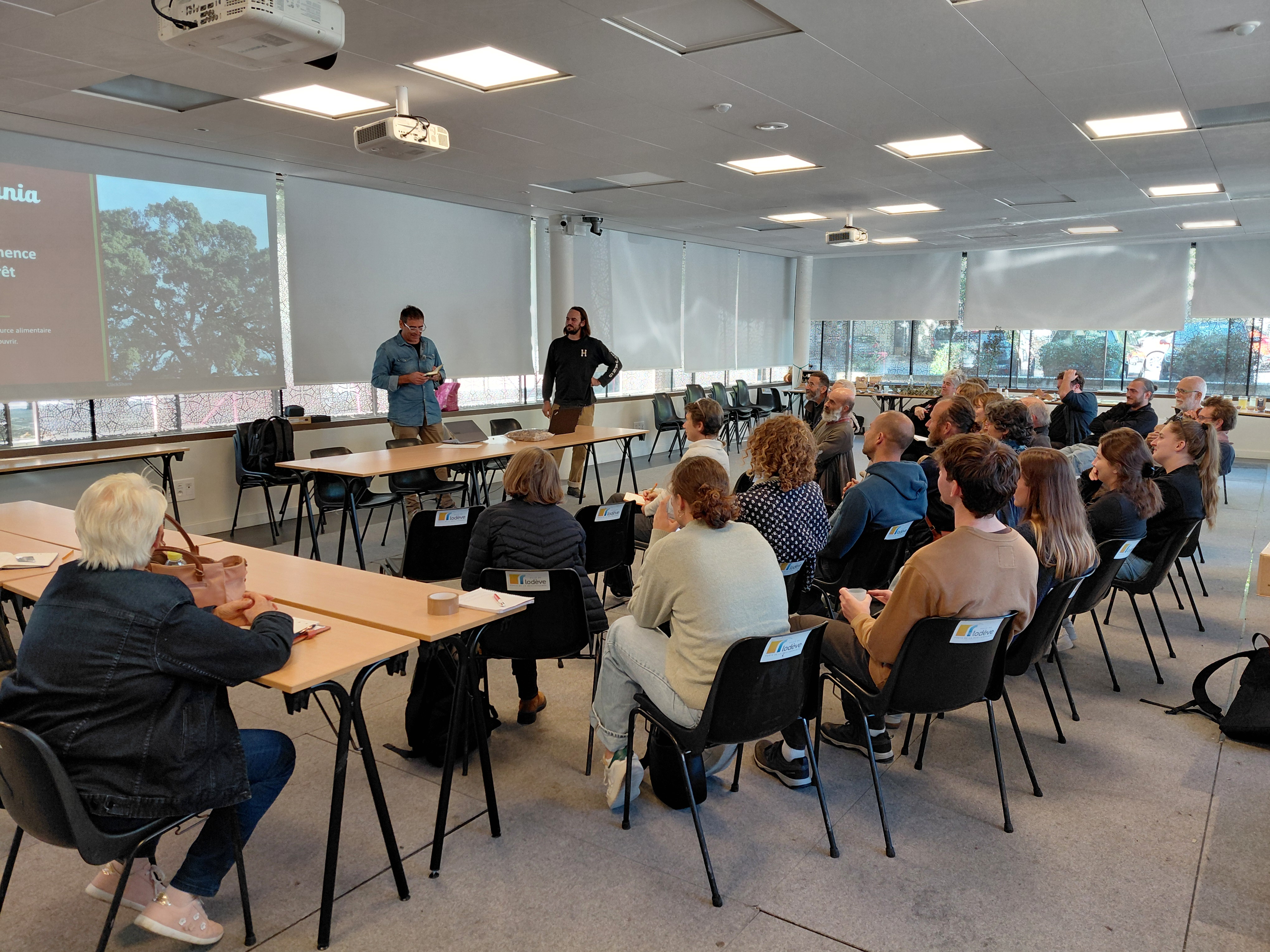 L'ALIMENTATION PAR LE GLAND AVEC PAYSARBRE