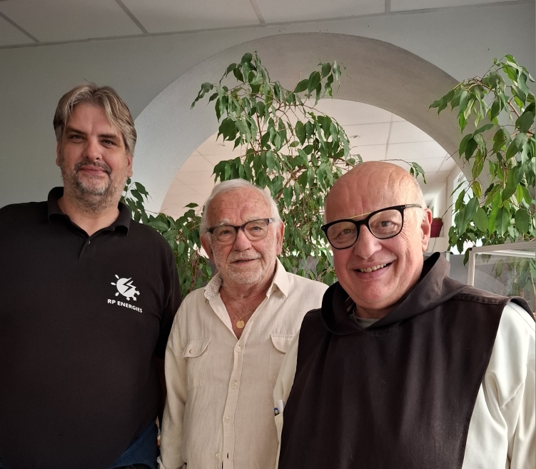 LE ROTARY BEDARIEUX GRAND ORB ACCUEILLE DEUX NOUVEAUX MEMBRES LE ROTARY BEDARIEUX GRAND ORB ACCUEILLE DEUX NOUVEAUX MEMBRES