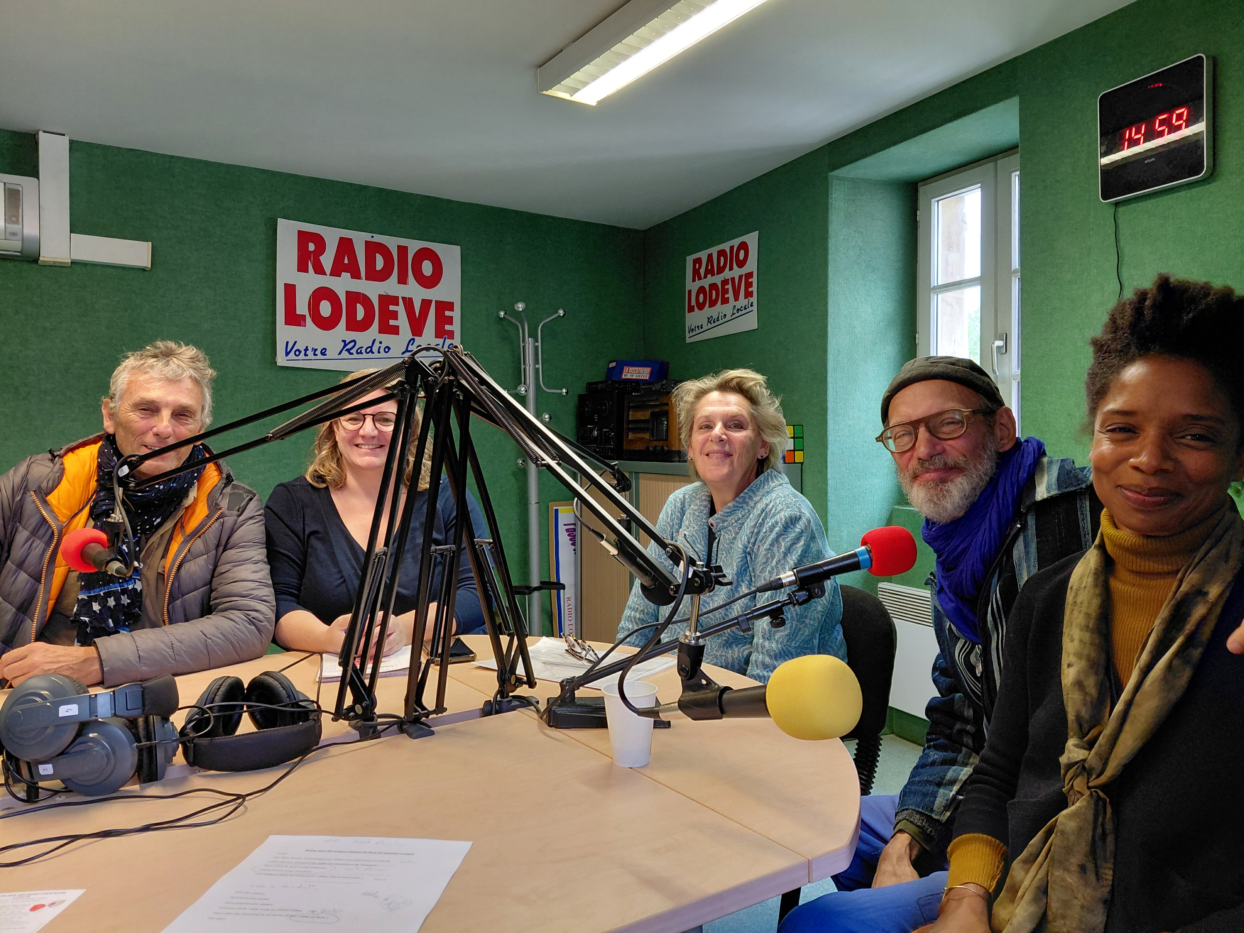 CCLL : PRESENTATION DU SALON DES ARTISANS CREATEURS CCLL : PRESENTATION DU SALON DES ARTISANS CREATEURS