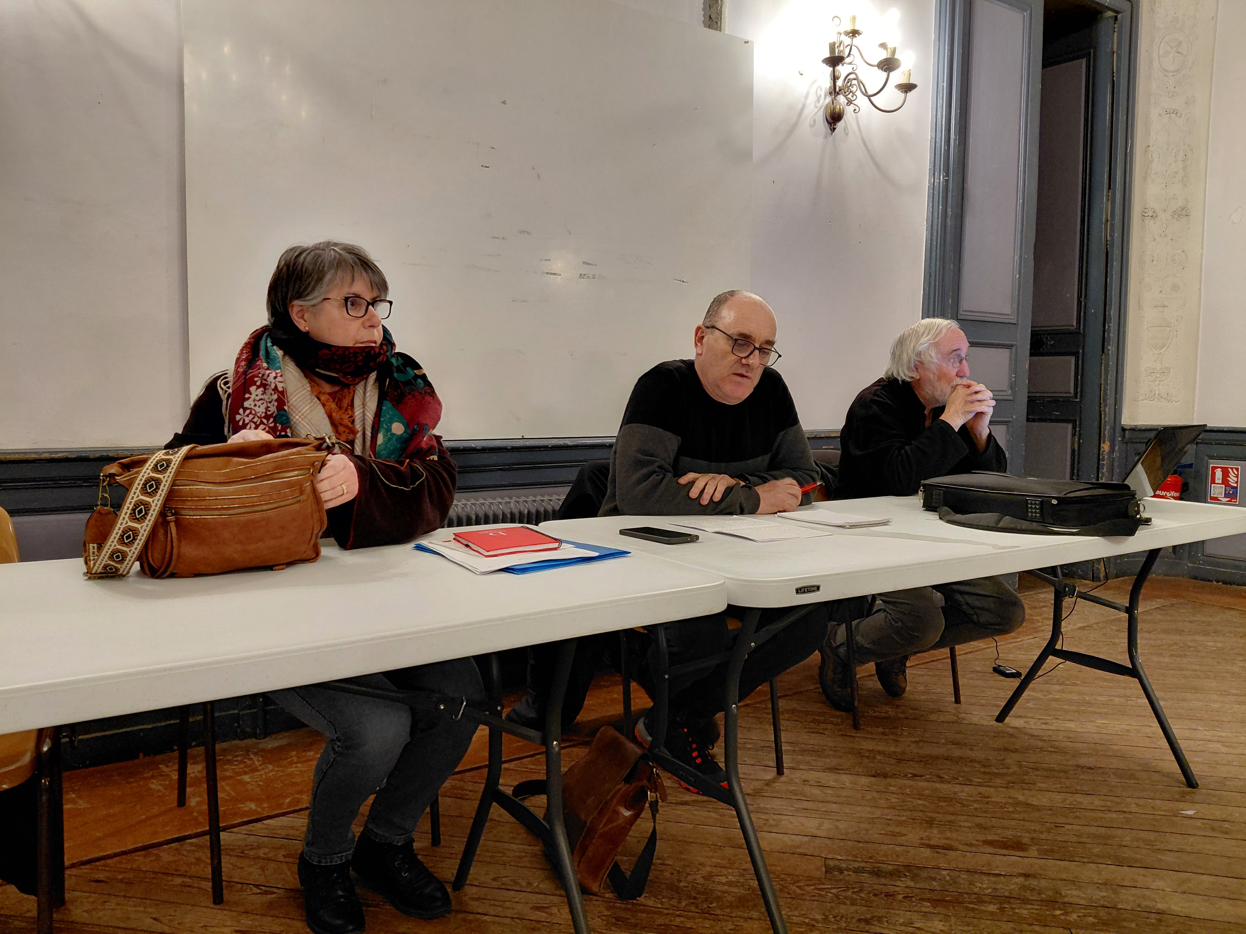 L'ASSOCIATION POUR DES URGENCES A LODEVE RESTE MOBILISEE L'ASSOCIATION POUR DES URGENCES A LODEVE RESTE MOBILISEE