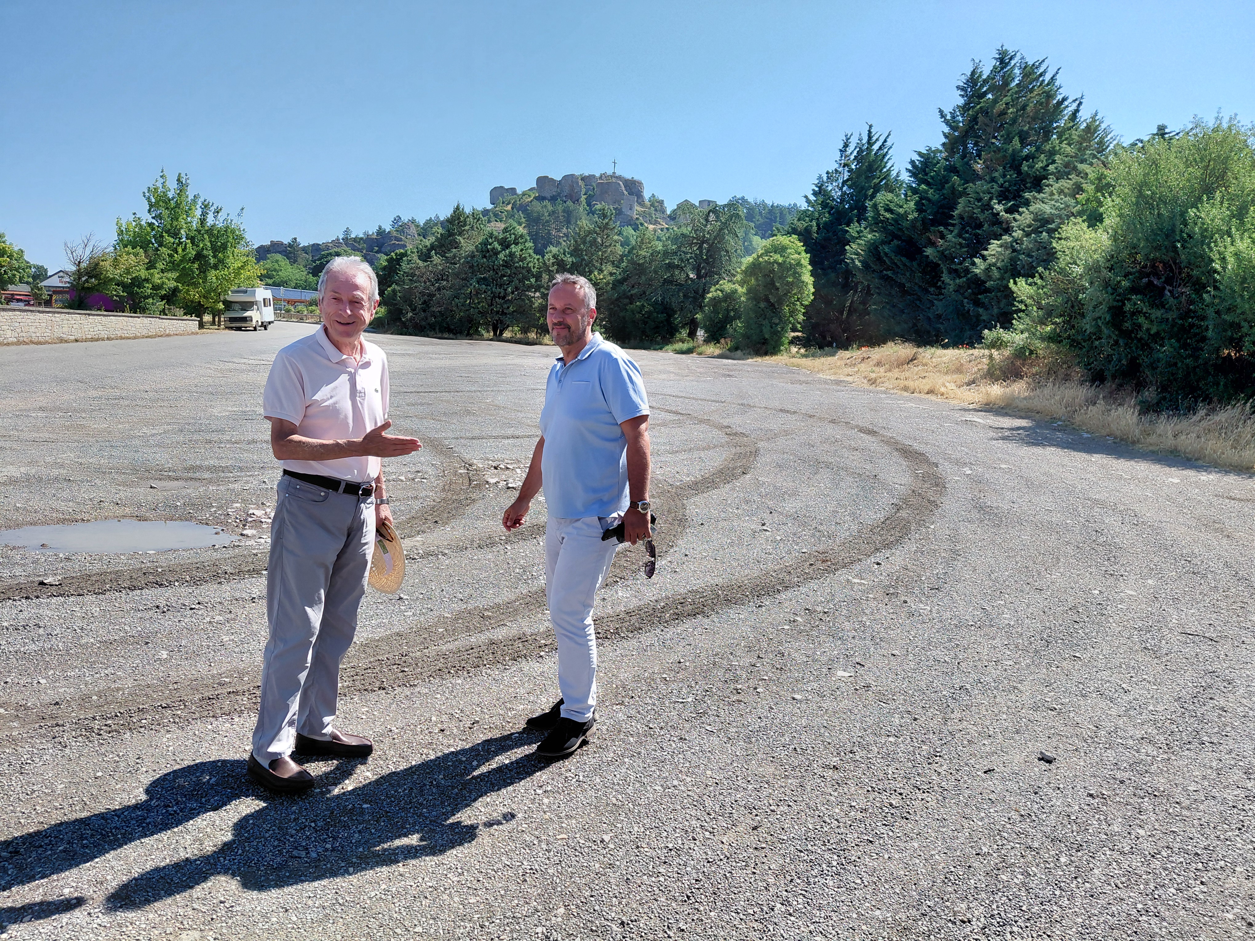 LA CCLL VA PROPOSER DES TERRAINS AUX ARTISANS AU CAYLAR