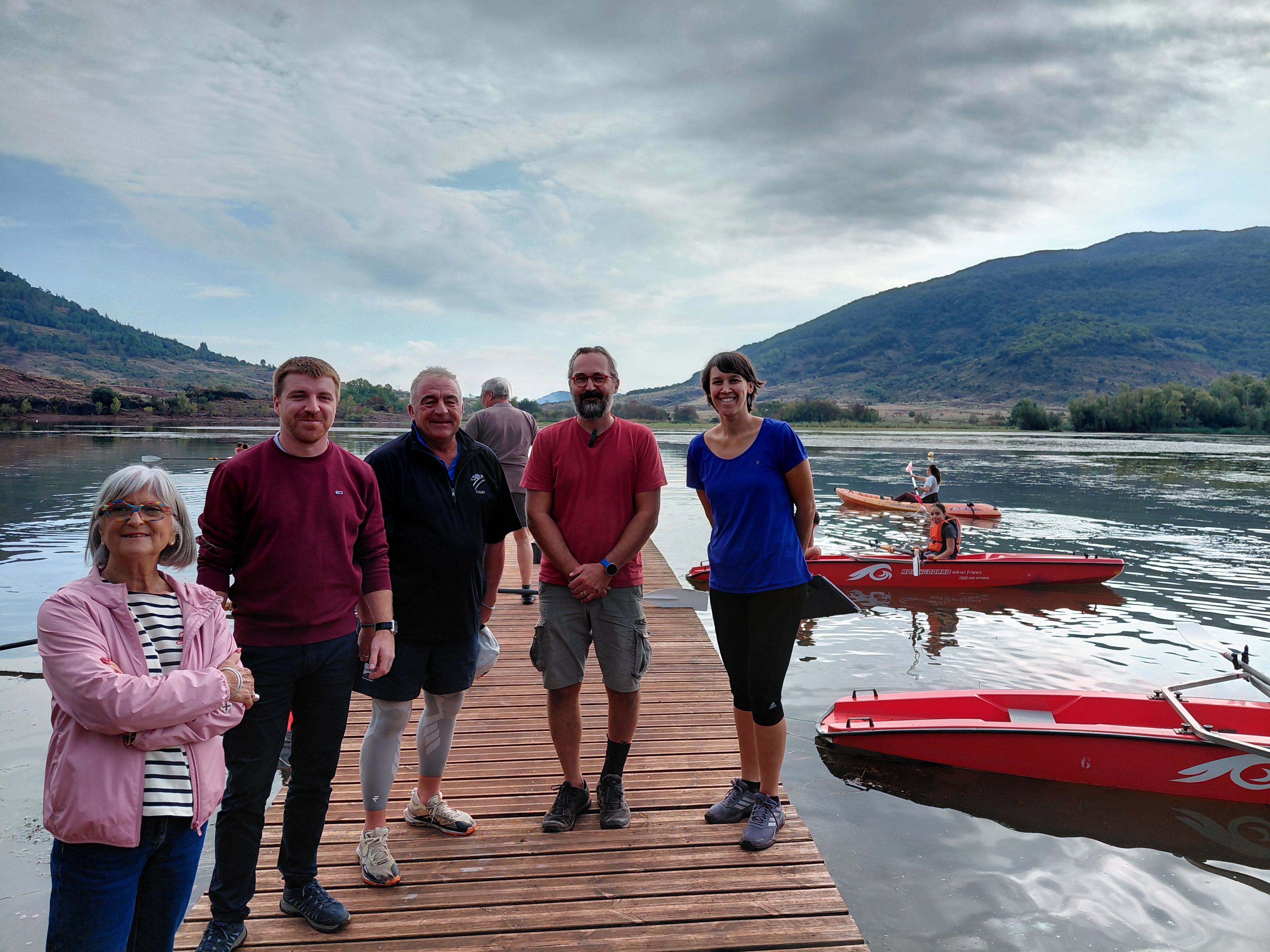 LES ÉLÈVES DE LODEVE S'ESSAIENT A L'AVIRON