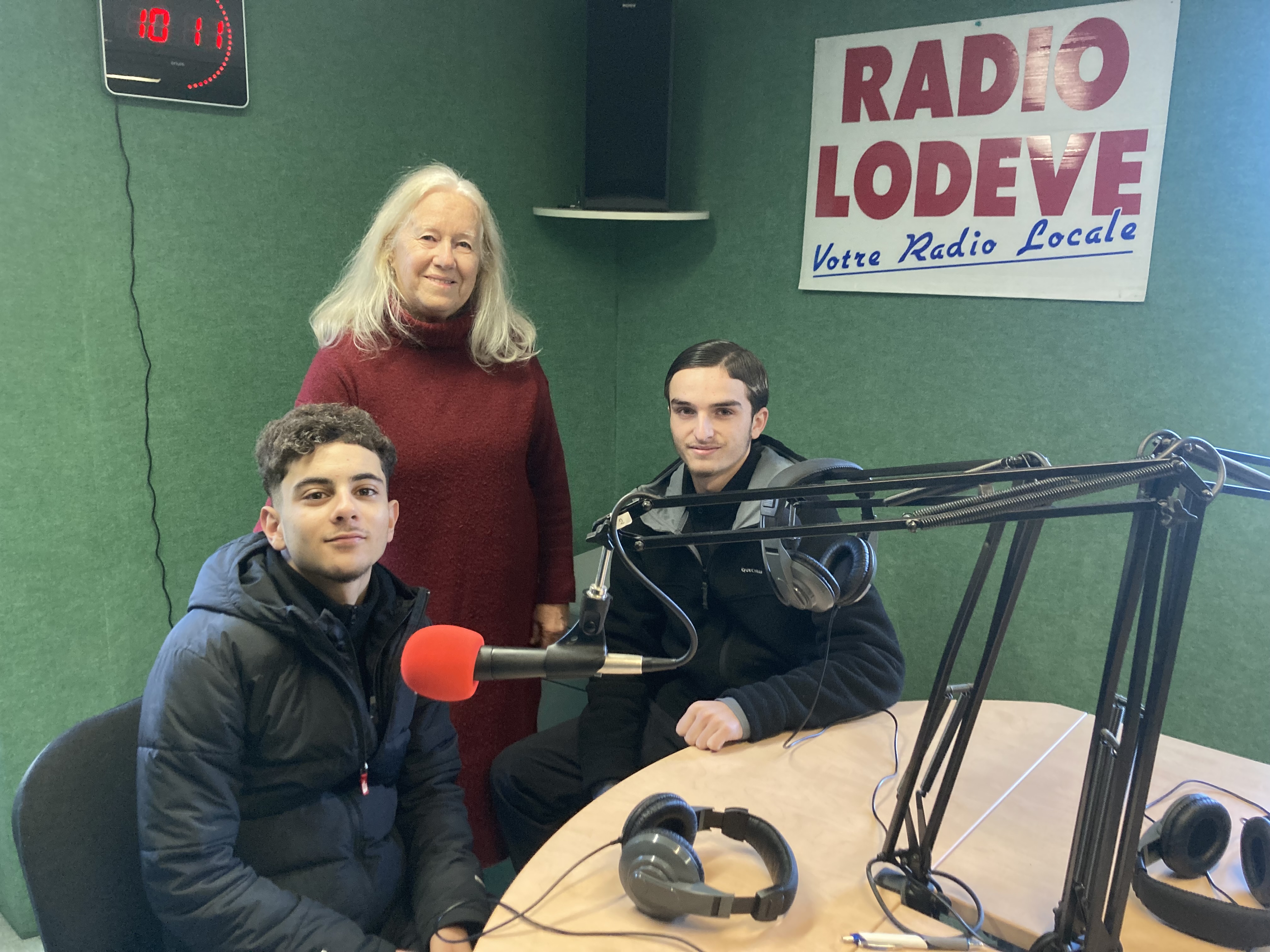 2025 12 01  (3) jeunes ok